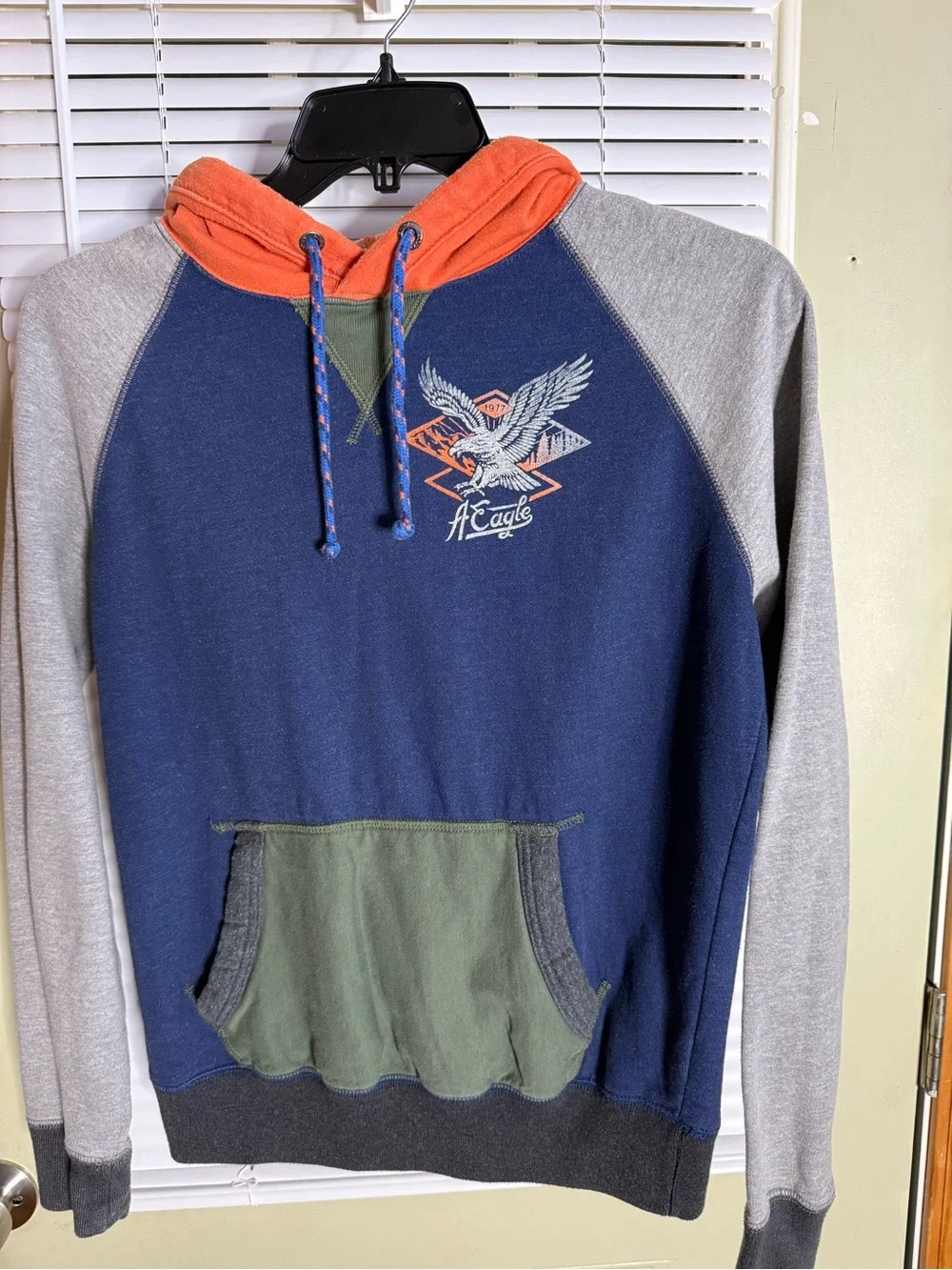 Vintage American Eagle Men's Navy, Gray & Orange Colorblock Hooded Sweatshirt. S